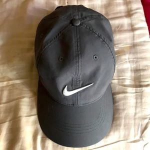 Nike drifit gray hat